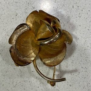 Vintage Gold Tone Rose 🥀 Brooch ✨